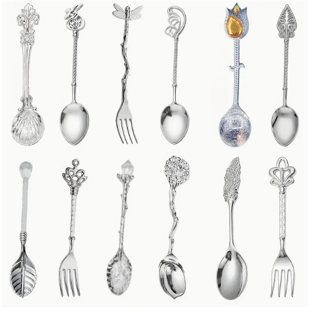 Set lepeltjes en vorkjes (zilverkleur)